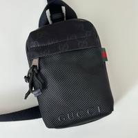 Borsa a tracolla mini da uomo di Gucci
