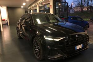 Audi Q8 50 TDI 286 CV quattro tiptronic Sport