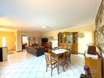 ARIANO POLESINE: Casa singola con dependance e neg