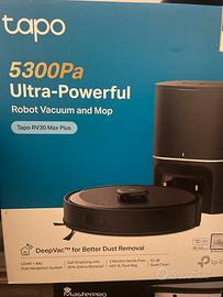 Robot aspirapolvere e lavapavimenti