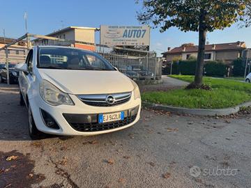 OPEL Corsa 1.2 3 porte b-color