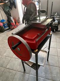 Affettatrice a volano OMAS