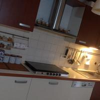 Cucina in legno massiccio come nuova