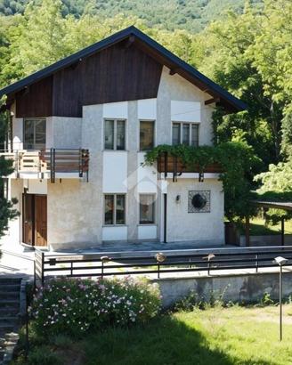 VILLA SINGOLA A MEANA DI SUSA
