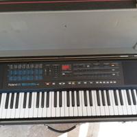 Tastiera ROLAND E 15 SYNTHESIZER