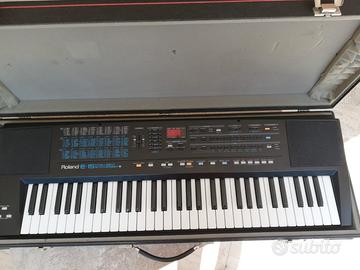 Tastiera ROLAND E 15 SYNTHESIZER