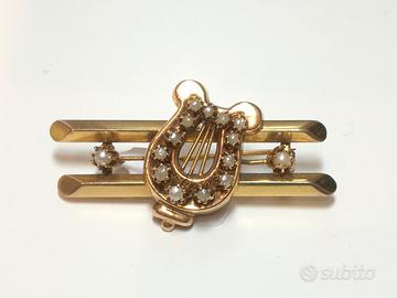 Antica spilla borbonica oro e microperle