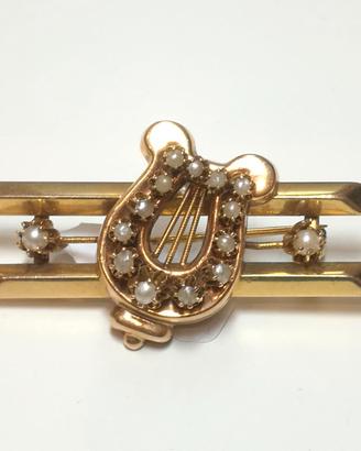 Antica spilla borbonica oro e microperle