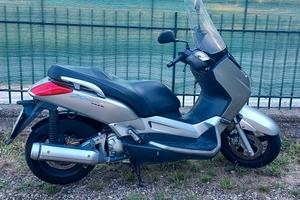 Yamaha X-Max 250 - 2005