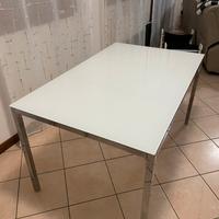 Tavolo ikea acciao e vetro bianco