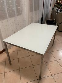 Tavolo ikea acciao e vetro bianco