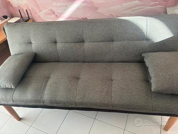 Divano letto tre posti