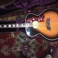chitarra acustica gibson J200
