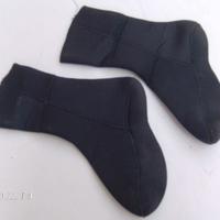 Calzari taglia 42 per sub