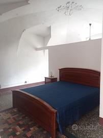 letto matrimoniale in legno