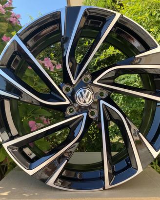 CERCHI VW ADELAIDE 18 - 19 MADE IN GERMANY