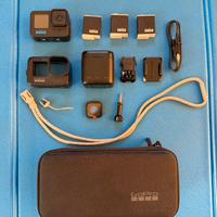 GoPro hero 11 Black con batterie e accessori