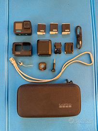 GoPro hero 11 Black con batterie e accessori