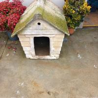 Cuccia per il cane in cemento