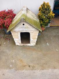 Cuccia per il cane in cemento