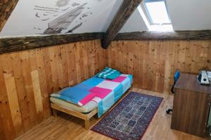 Stanza singola a Monza con posto auto prvt