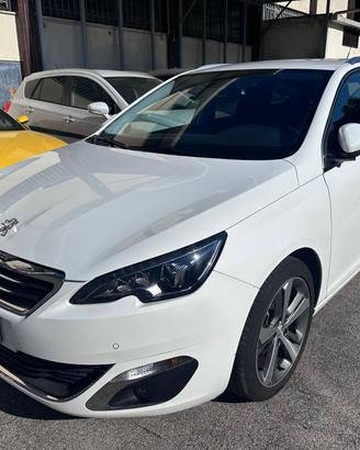 Peugeot 308 PureTech Turbo 130 S&S SW Allure