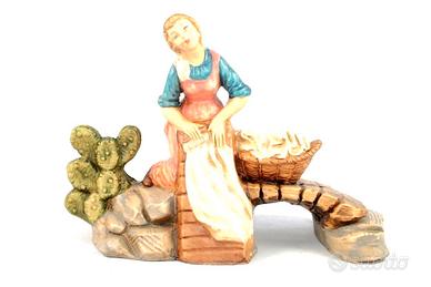 Presepe 20 cm donna lavandaia sul ponte CARTAPESTA
