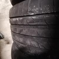 2 Pneumatici estivi 245 45 20 gomme 103Y usate a