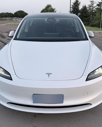 Tesla model 3 highland 2024