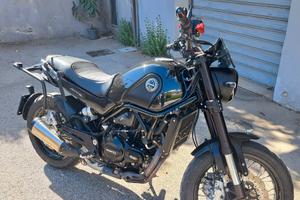 Leoncino 500 Trail 2019 con 15.000 km + Borse Shad