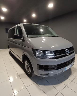 Volkswagen Caravelle DEL 2019 - DSG 4 x 4 GANCIO T