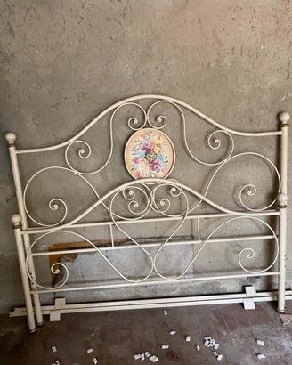 Letto in ferro con rete non in foto