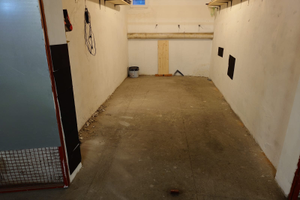 Via Fleming, garage 9mq, 110