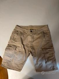 Pantaloncini beige corti