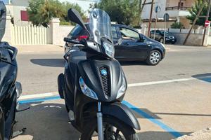 Piaggio Medley 125