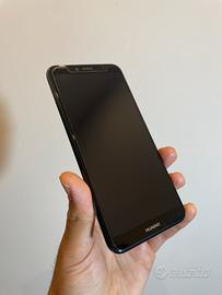 Cellulare Huawei Y6 2018, modello ATU-L21