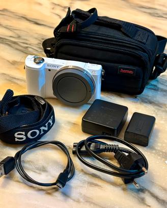 Sony A5000 Fotocamera Digitale Mirrorless Alpha