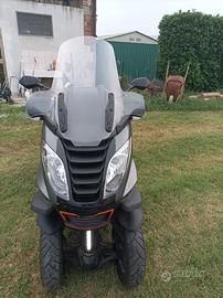 Scooter Metropolis 400
