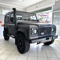 LAND ROVER Defender 90 2.5 Tdi Station Wagon Count