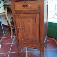 Comodino in legno vintage