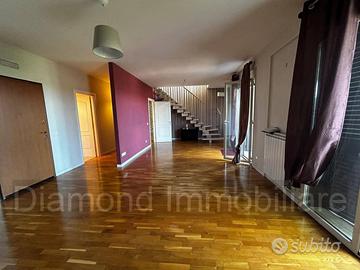 Appartamento con garage a San Giovanni la Punta