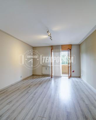GALLARATE - TRILOCALE CON BOX E CANTINA