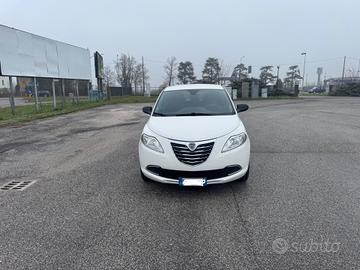 Lancia Ypsilon 1.2 69 CV 5 porte GPL Ecochic Gold
