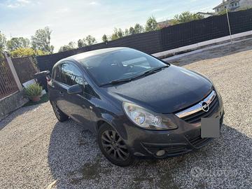 Opel Corsa 1.2 GPL – 2010 – Ideale neopatentati