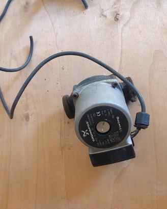 Pompa acqua per caldaia 