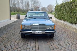 Mercedes-benz 200 Benzină e GPL