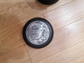 Portamatite etnico con effige argentea 