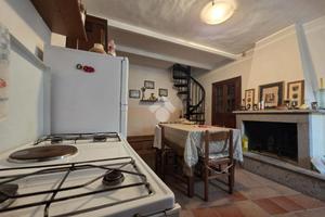 PALAZZINA A PESCOSOLIDO