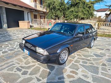 Alfa romeo 75 - 3.0 v6