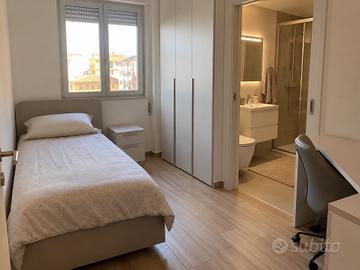 STANZA SINGOLA-PONTE MAMMOLO-BAGNO PRIVATO
